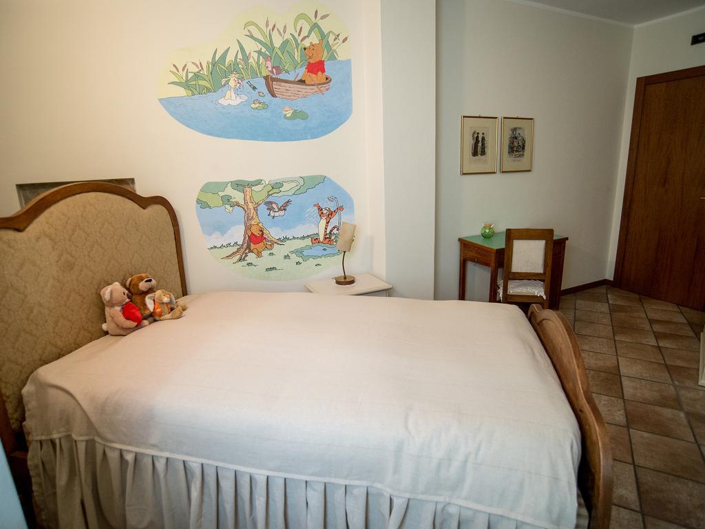 B&B Del Gran Ducato Di Alzano Sopra Alzano Lombardo Ruang foto